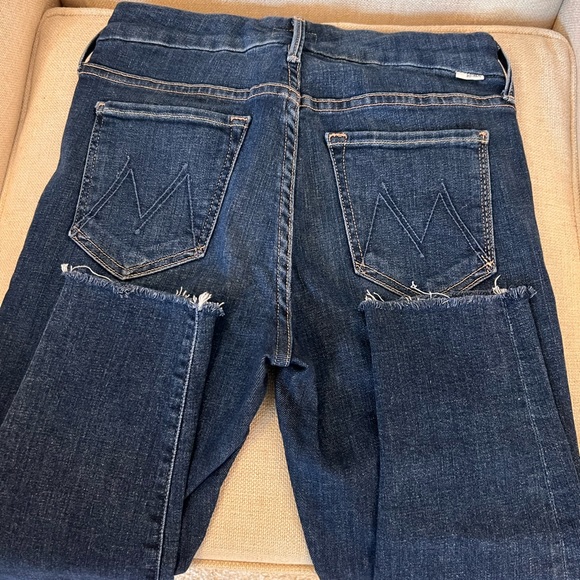 Mother Denim Looker Ankle Fray Dark Wash - Picture 6 of 7